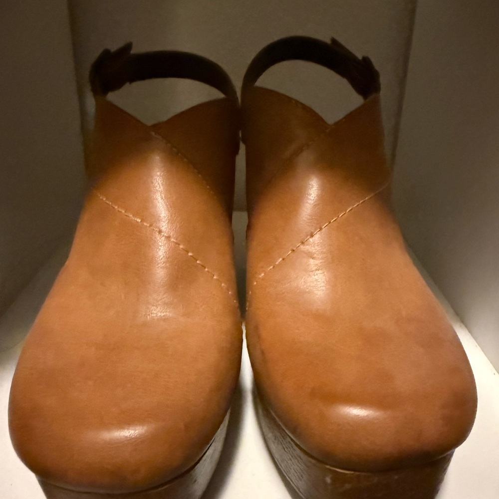 White Mountain Tan Leather Slip-On Clogs with Back Strap